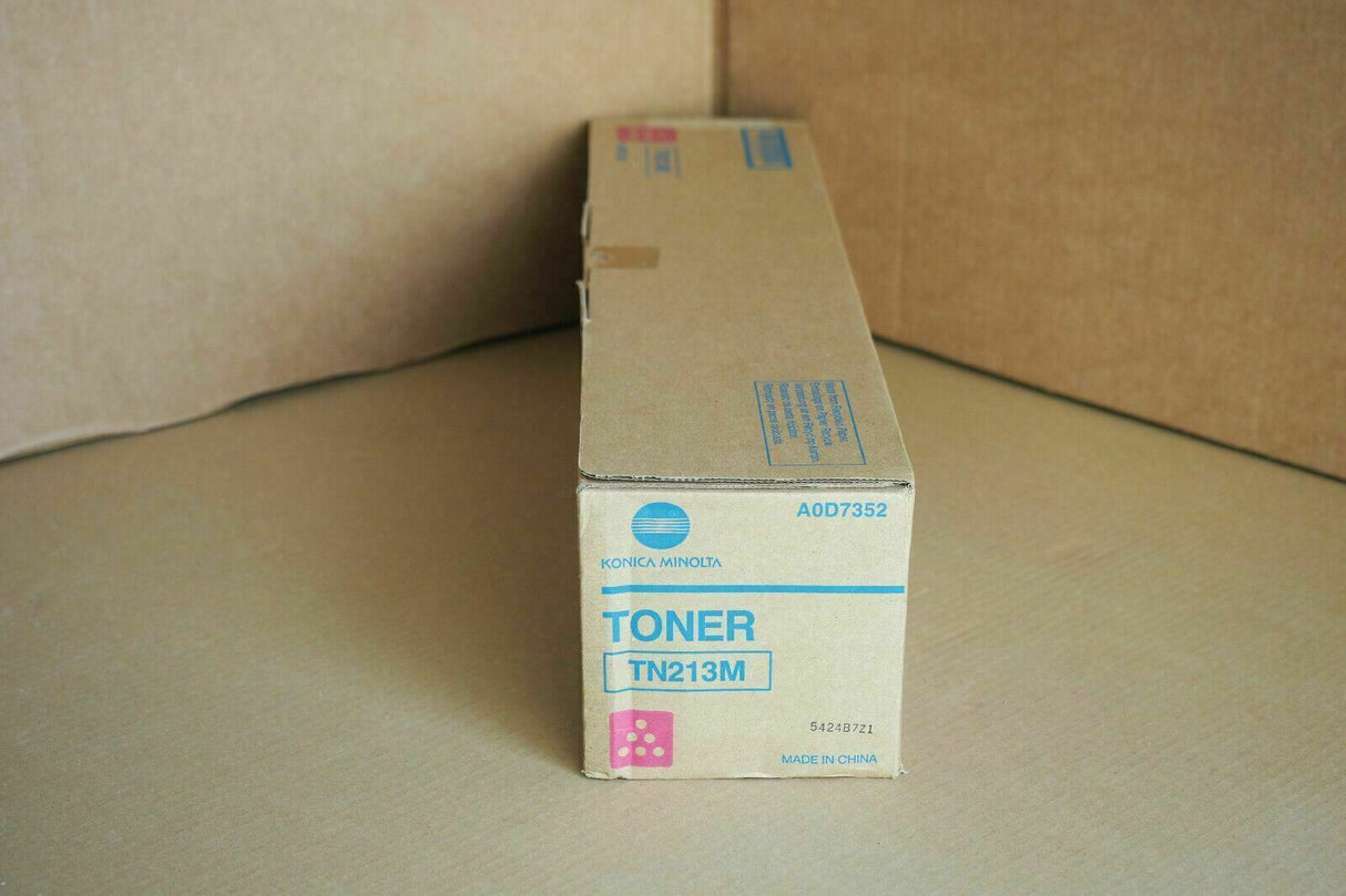 Original Konica Minolta TN 213 Magenta A0D7352 für Bizhub C 203 253 NEU OVP