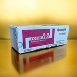 "Originální toner Kyocera TK-5135 Magenta 1T02PABNL0 pro TASKAlfa 260-266 NOVÉ OVP^