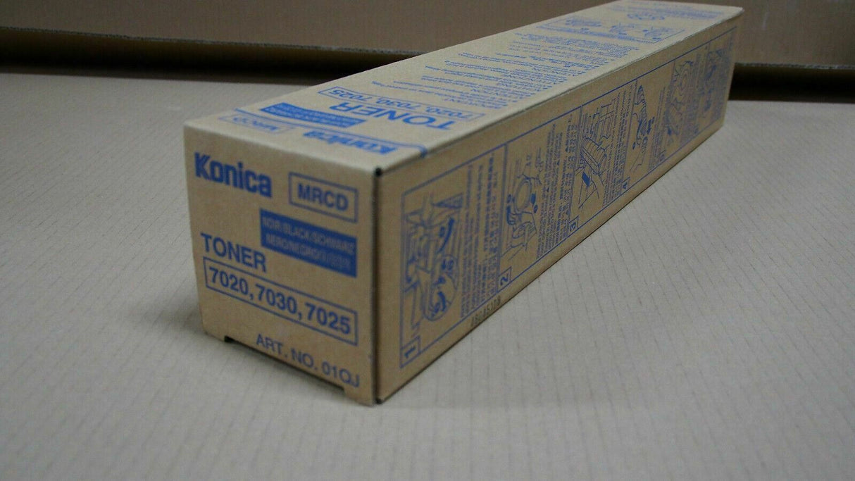 Originální toner Konica Minolta Black 01QJ pro T-7020 7025 7030 P-011 O NOVÉ OVP